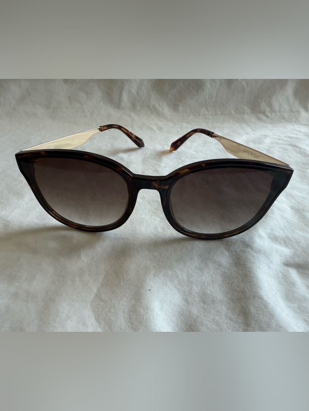 QUAY Australia Honey Tortoise Cat Eye Sunglasses – Brown/Gold